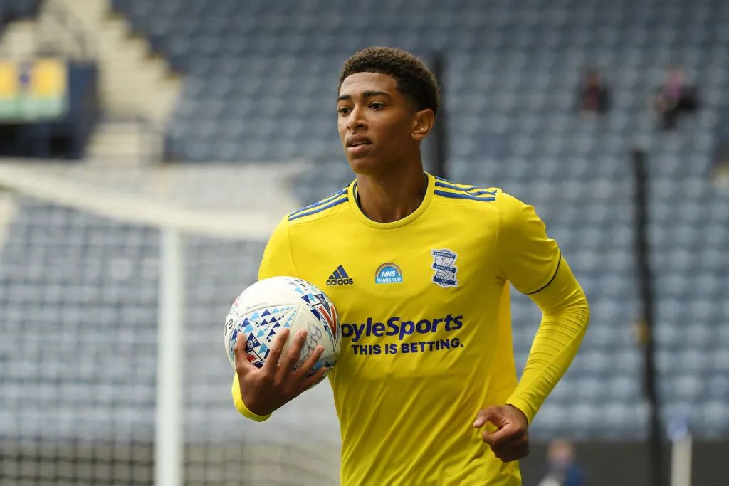 巴恩斯暴露进攻短板，近20次出手，命中率仅为33.3%