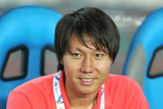 记者：邵佳一执教国足会带着部分在青岛西海岸的助手（记者：邵佳一若接手国足，将携青岛西海岸部分助手）