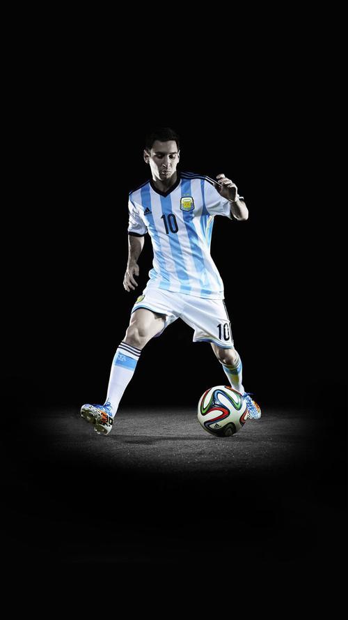 6-0：迪奥曼德·阎，前莱加尼斯球员，在拜访巴萨之前重创法兰克福（6-0！前莱加尼斯球员迪奥曼德·阎巴萨之行前狂胜法兰克福）