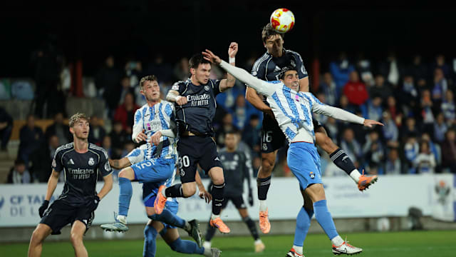 利物浦内讧曝光！斯洛特不愿卖迪亚斯，总监休斯却执意推动转会（利物浦矛盾浮出水面：斯洛特拒售迪亚斯，休斯力推转会）